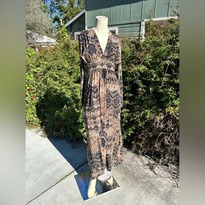 💣 VERONICA M BUNDLE 💣 — 5 for $10 | Long Sleeve V-Neck Maxi Dress Size L